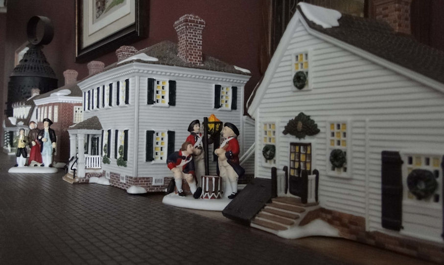 Passion for the Past: Dept. 56 & the Colonial Williamsburg Lighted 